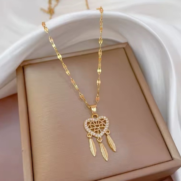 Jewelry - Gold Filled Cubic Zirconia Heart Dream Catcher Necklace